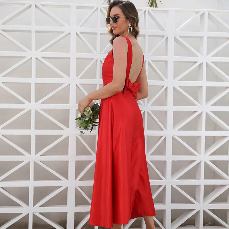 Vestido Vermelho Elegante com Laço Duplo