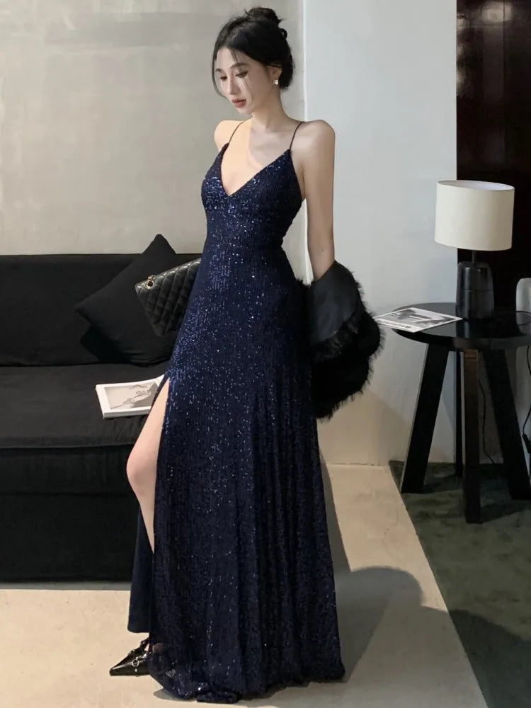 Vestido Luxuoso com Decote V e Lantejoulas Sakura